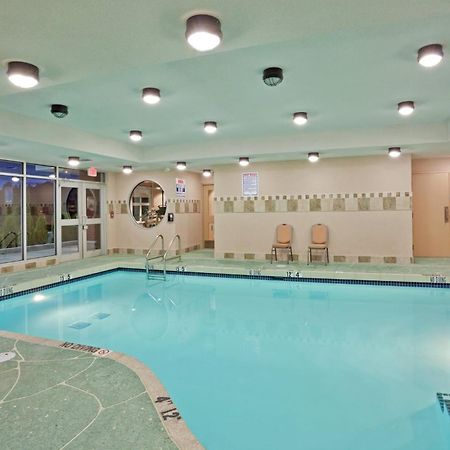 Holiday Inn Hotel & Suites Surrey East - Cloverdale By Ihg Екстериор снимка