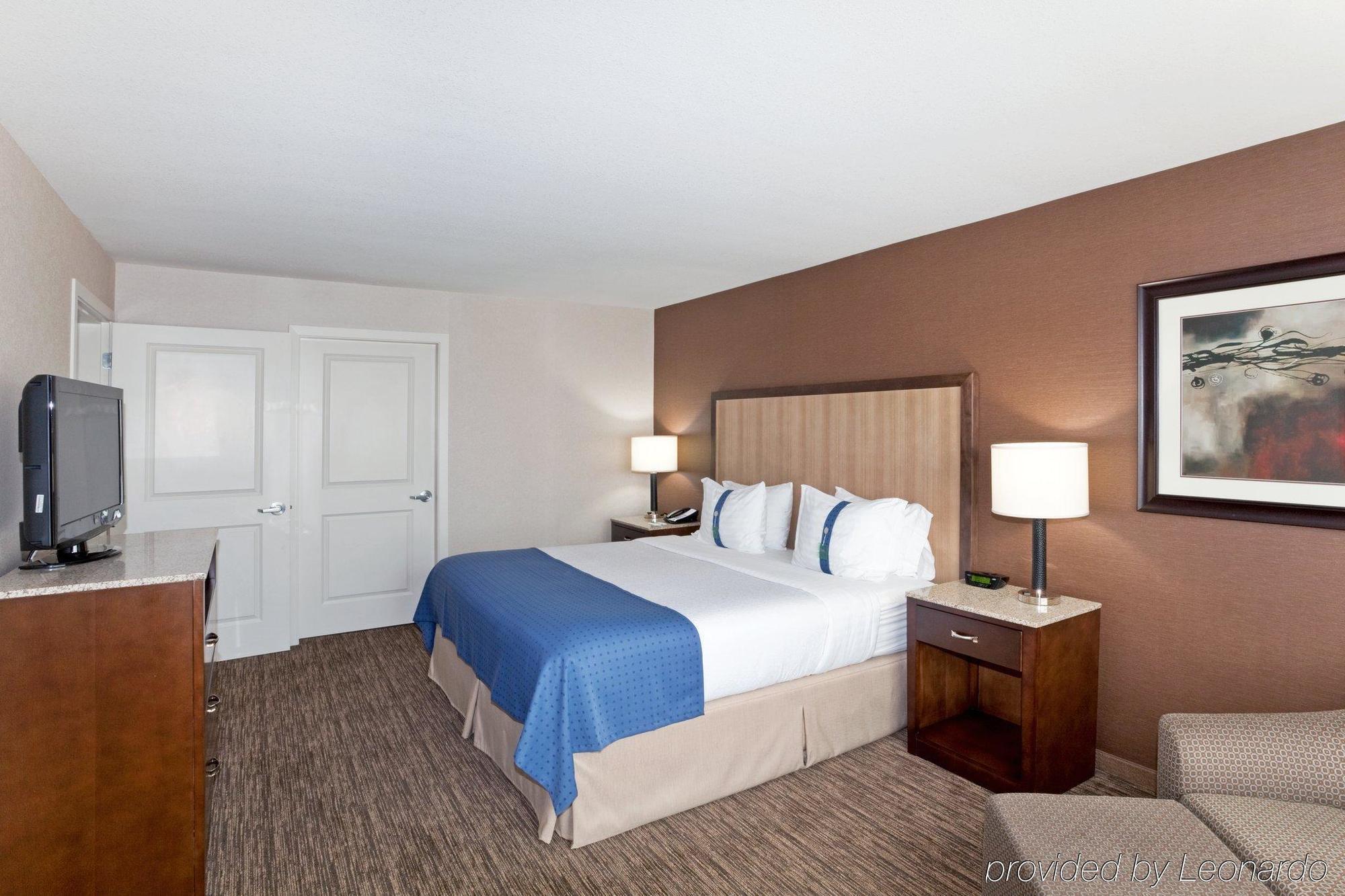 Holiday Inn Hotel & Suites Surrey East - Cloverdale By Ihg Стая снимка